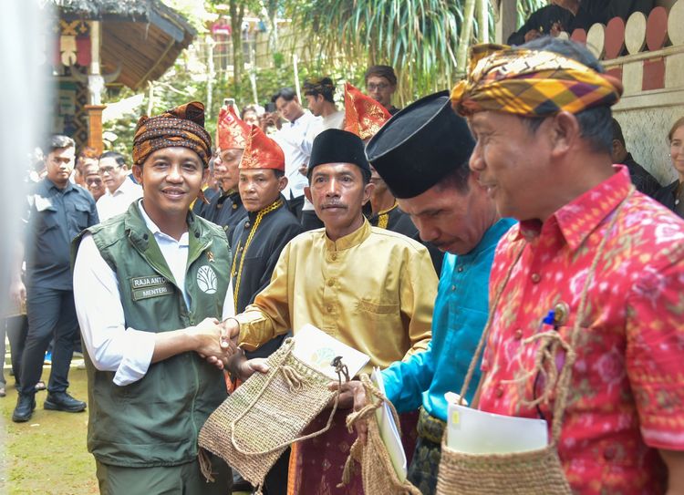 gambar berita